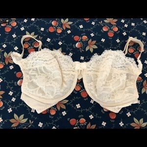Victoria’s Secret lace bra